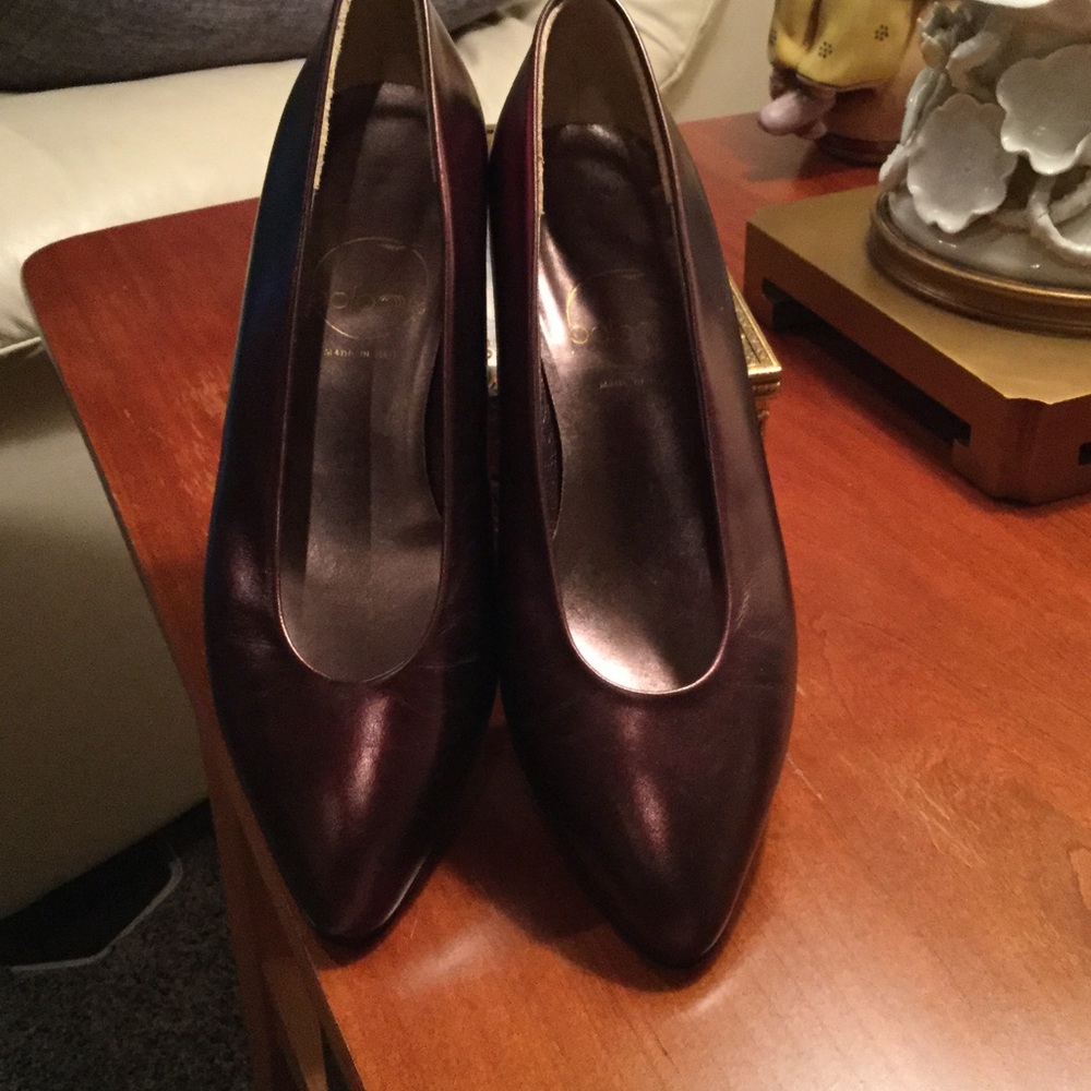 Women's Pointed Leather Heels in Deep Burgundy